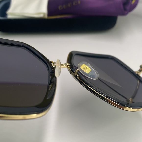 💯- New Authentic GUCCI GG0106S 001 - AS SEEN ON JENNIFER LOPEZ - Picture 11 of 17